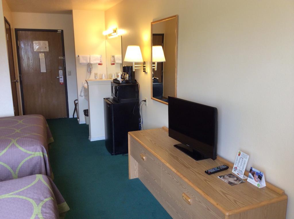 Super 8 By Wyndham Vernal Ut Bagian luar foto