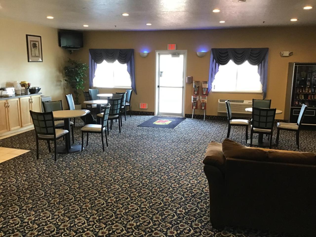 Super 8 By Wyndham Vernal Ut Bagian luar foto