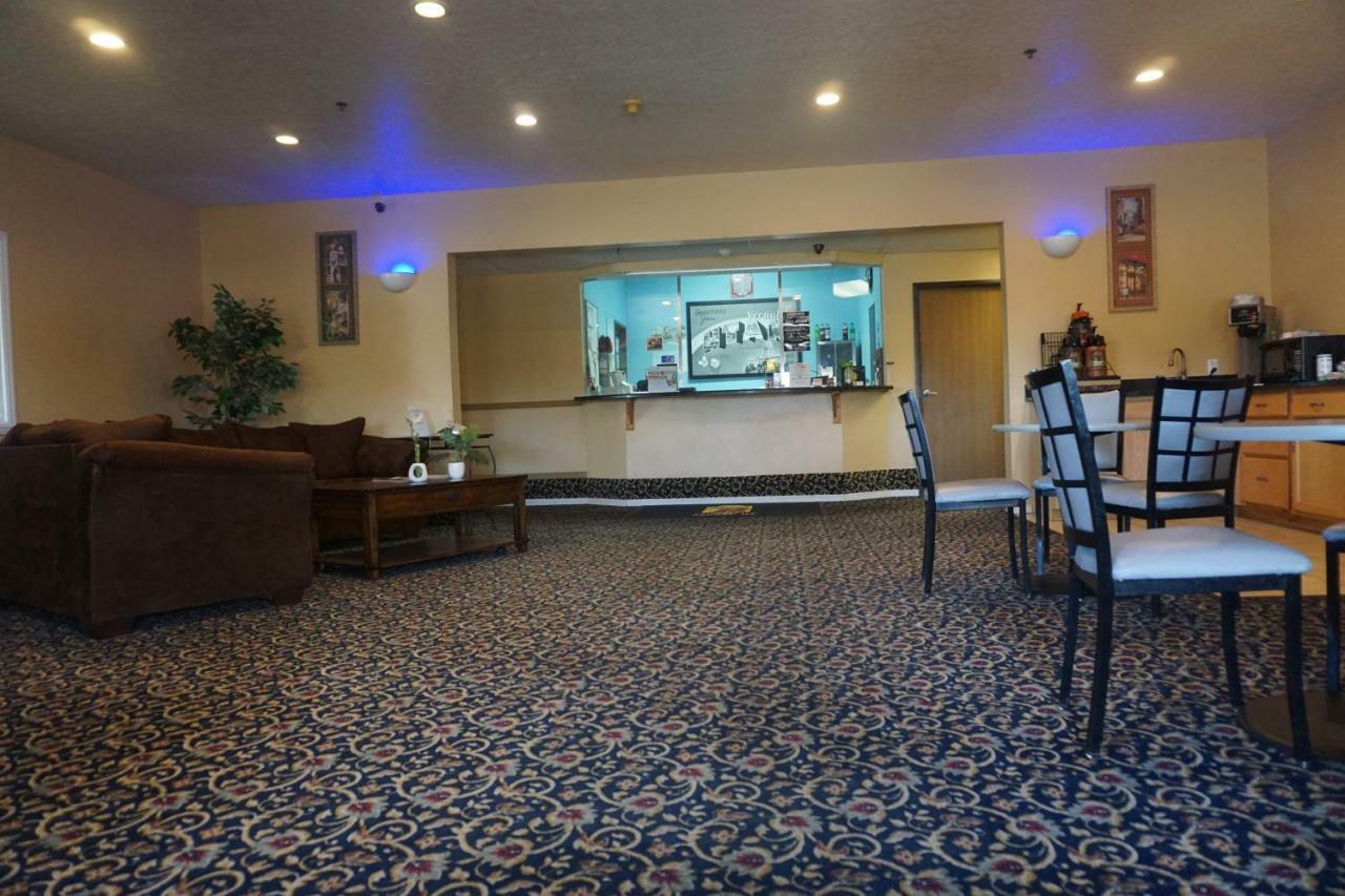 Super 8 By Wyndham Vernal Ut Bagian luar foto
